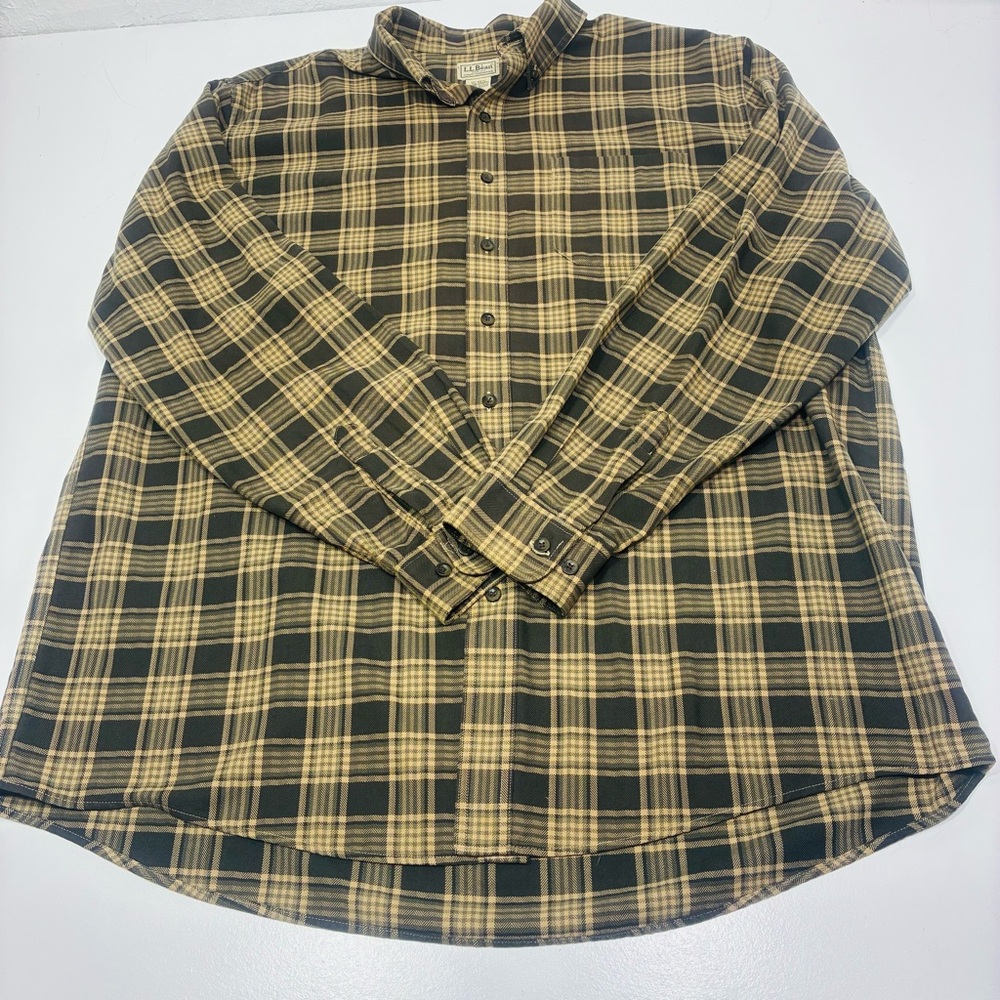 L.L. Bean Men’s Flannel Shirt XL Tall Green Tan Plaid Long Sleeve Casual Outdoor